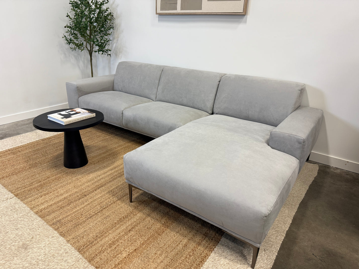 Hudson’s bay Sectional (Display Model)