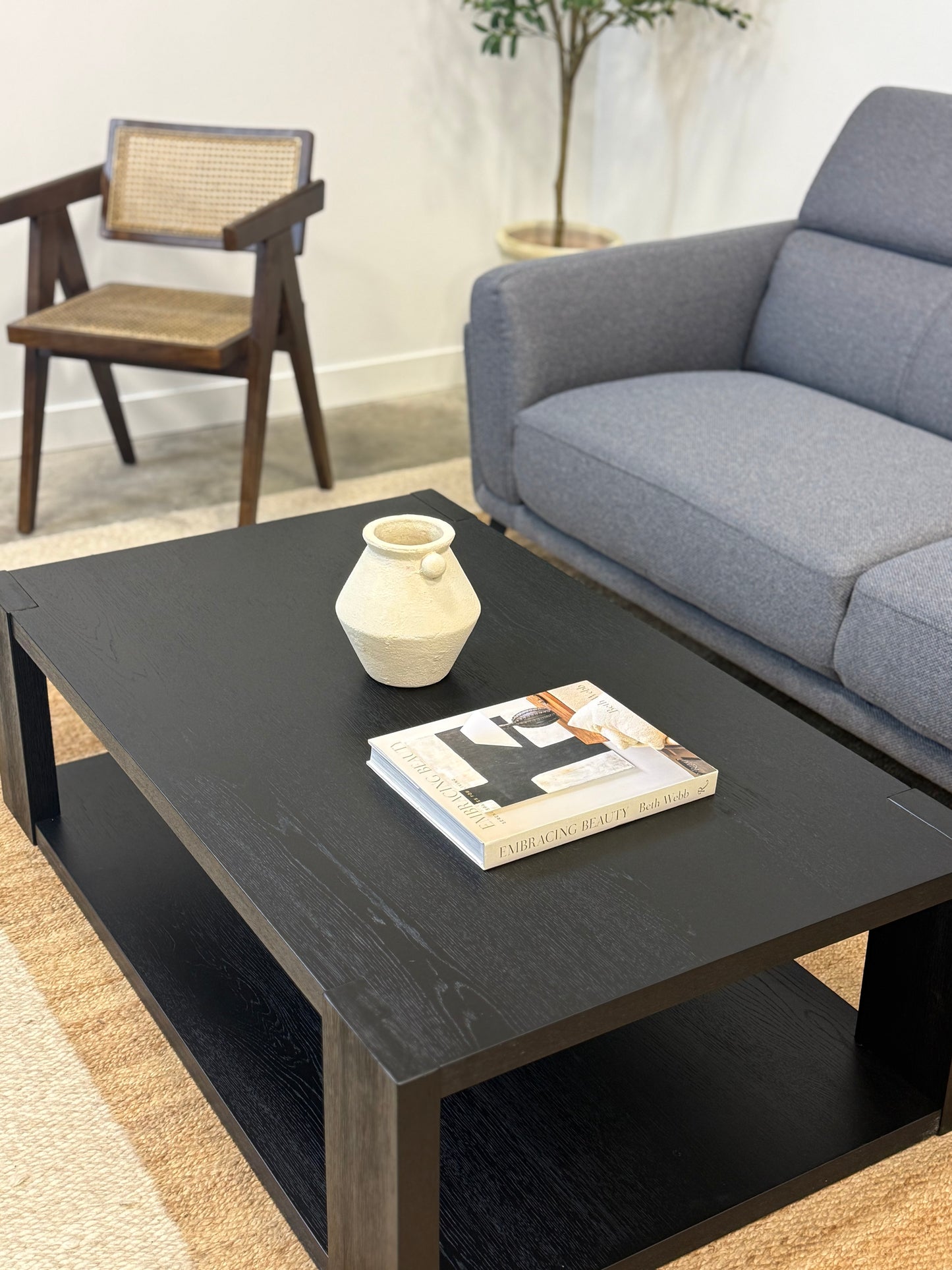 Solid wood coffee table New