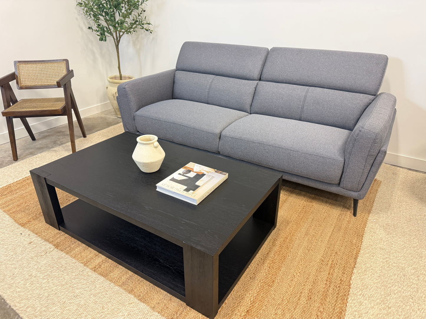 Solid wood coffee table New