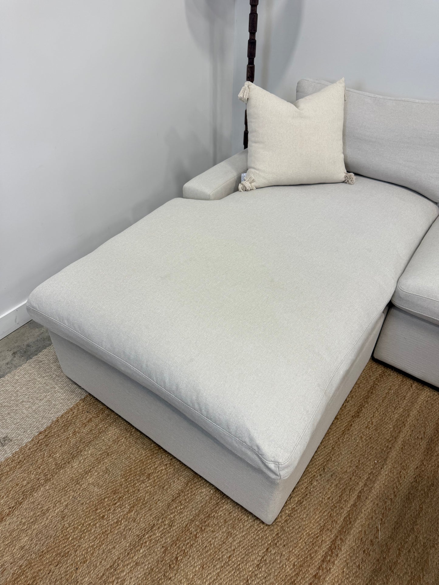 Pre-owned Cozey Ciello Modular Couch