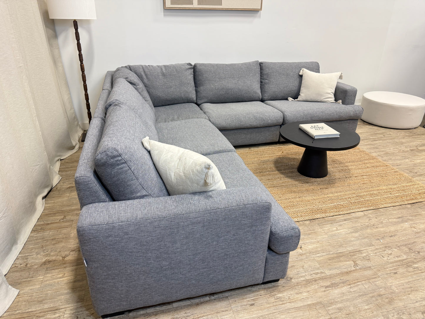 Pre-Owned 5-Piece Modular Sectional — QLiving