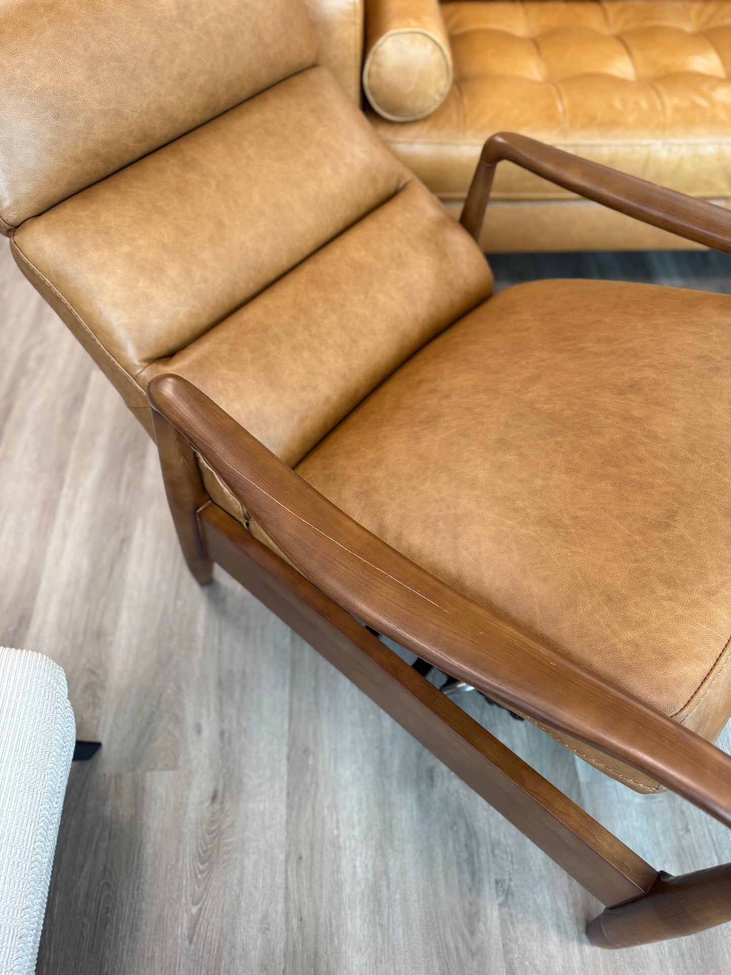 Mid-Century Modern Electric Recliner Chair – Display Model from Hudson’s Bay