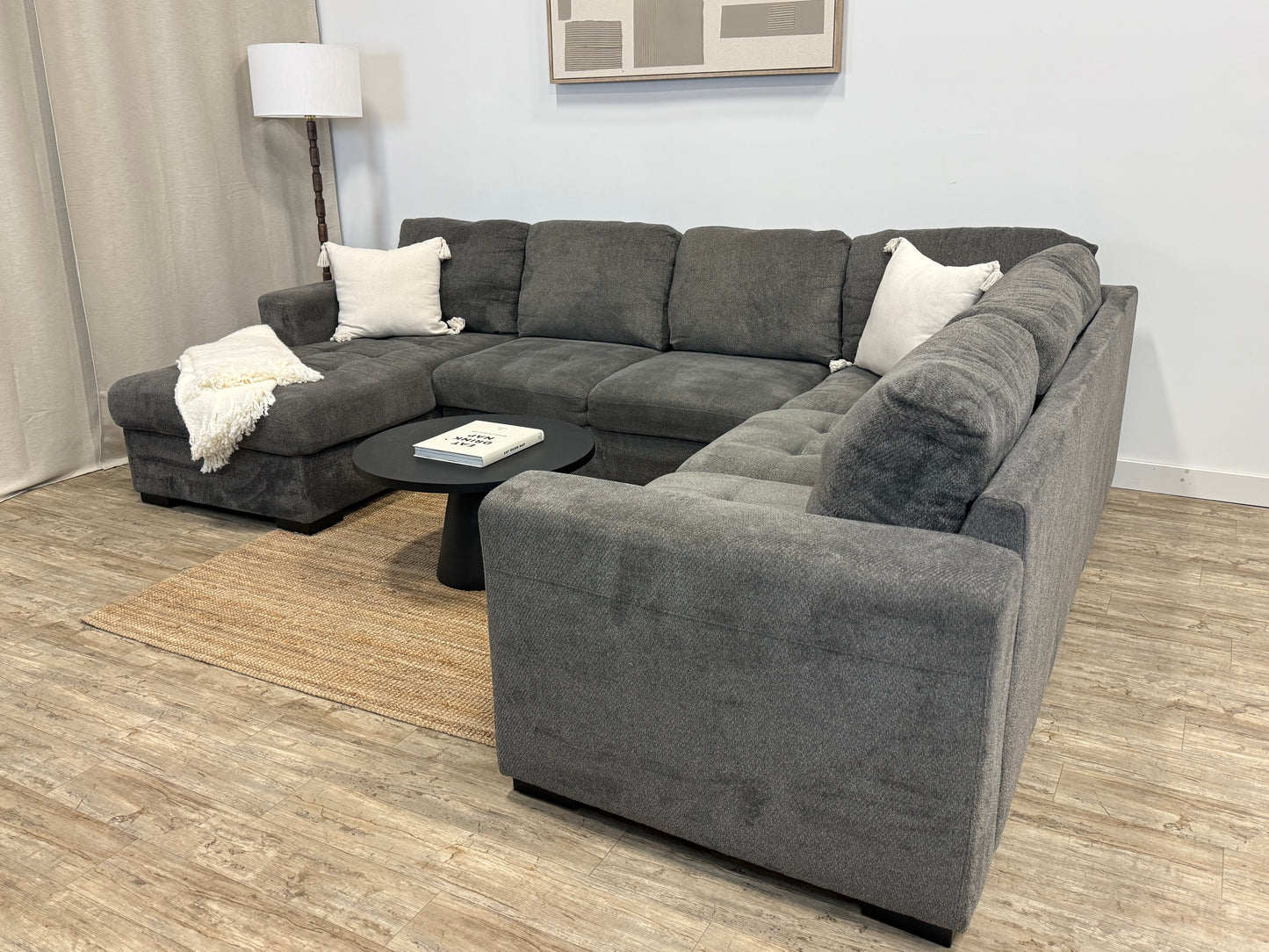 Pre-Owned Legend Sofa Bed Sectional – Storage Chaise