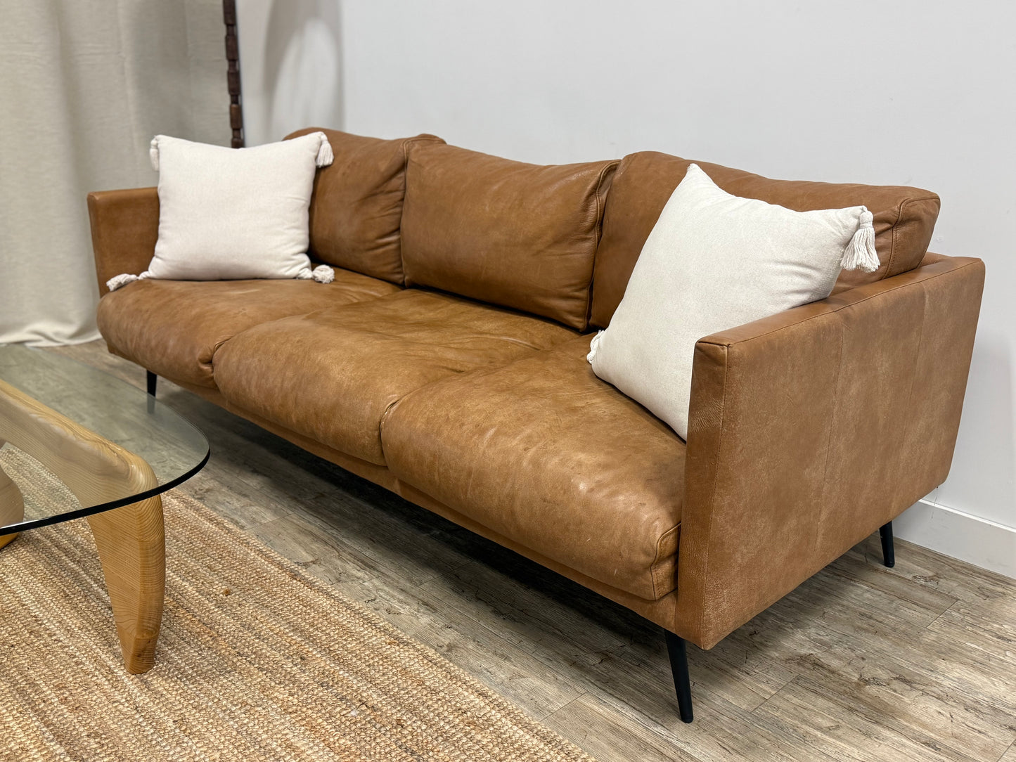 Pre-owned Article Nirvana Leather Sofa