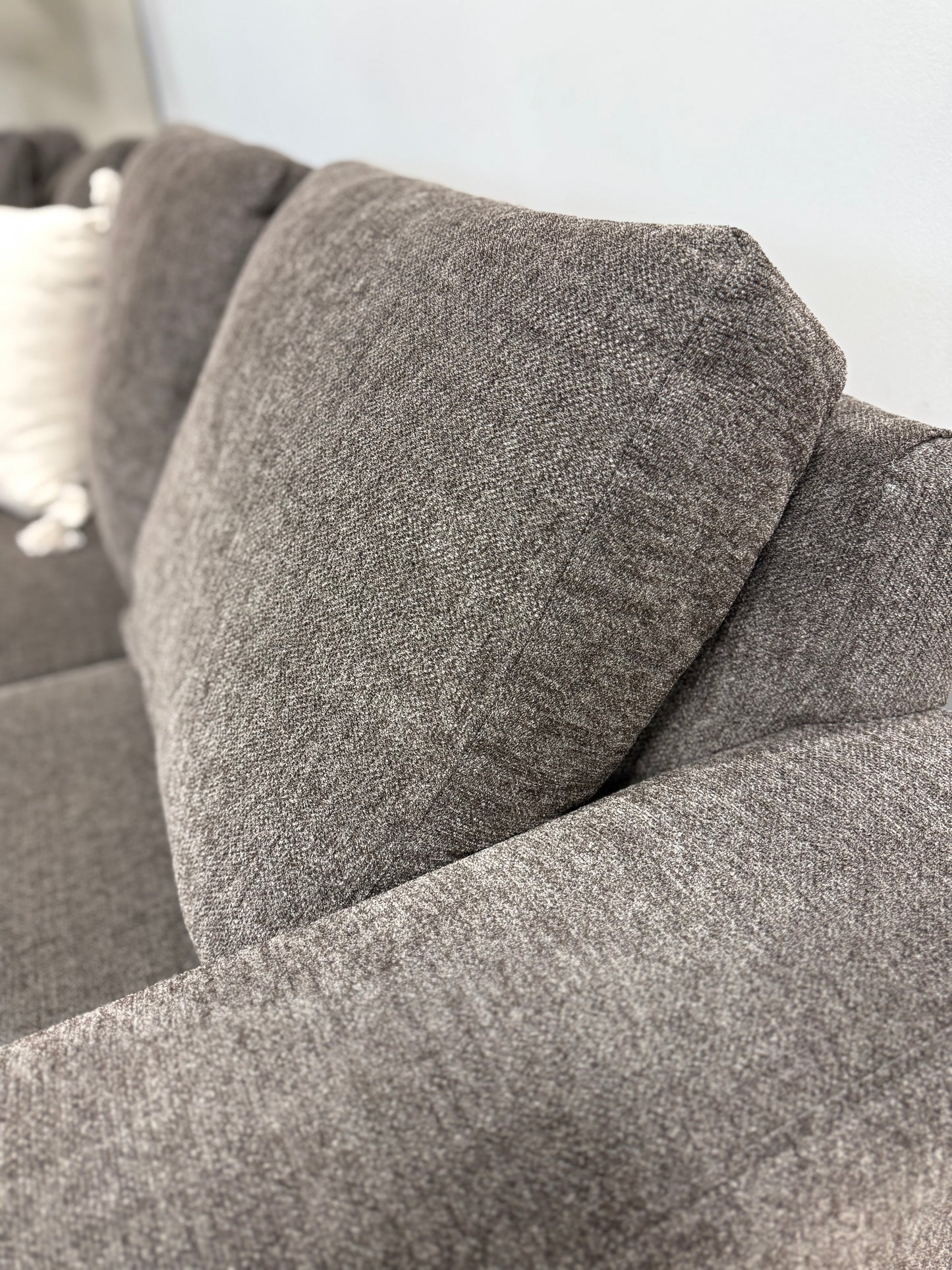 Pre-Owned Stylus Canadian Sectional