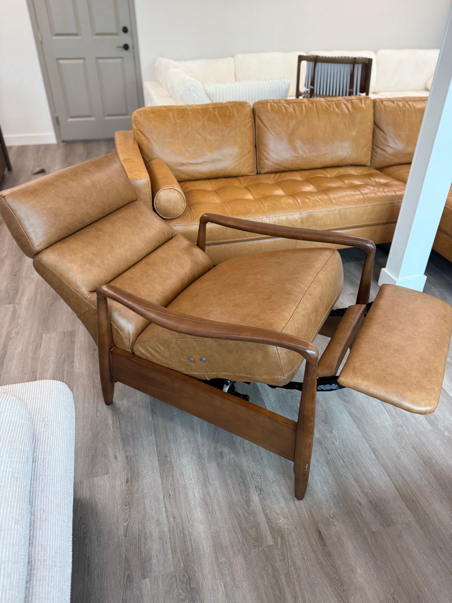 Mid-Century Modern Electric Recliner Chair – Display Model from Hudson’s Bay