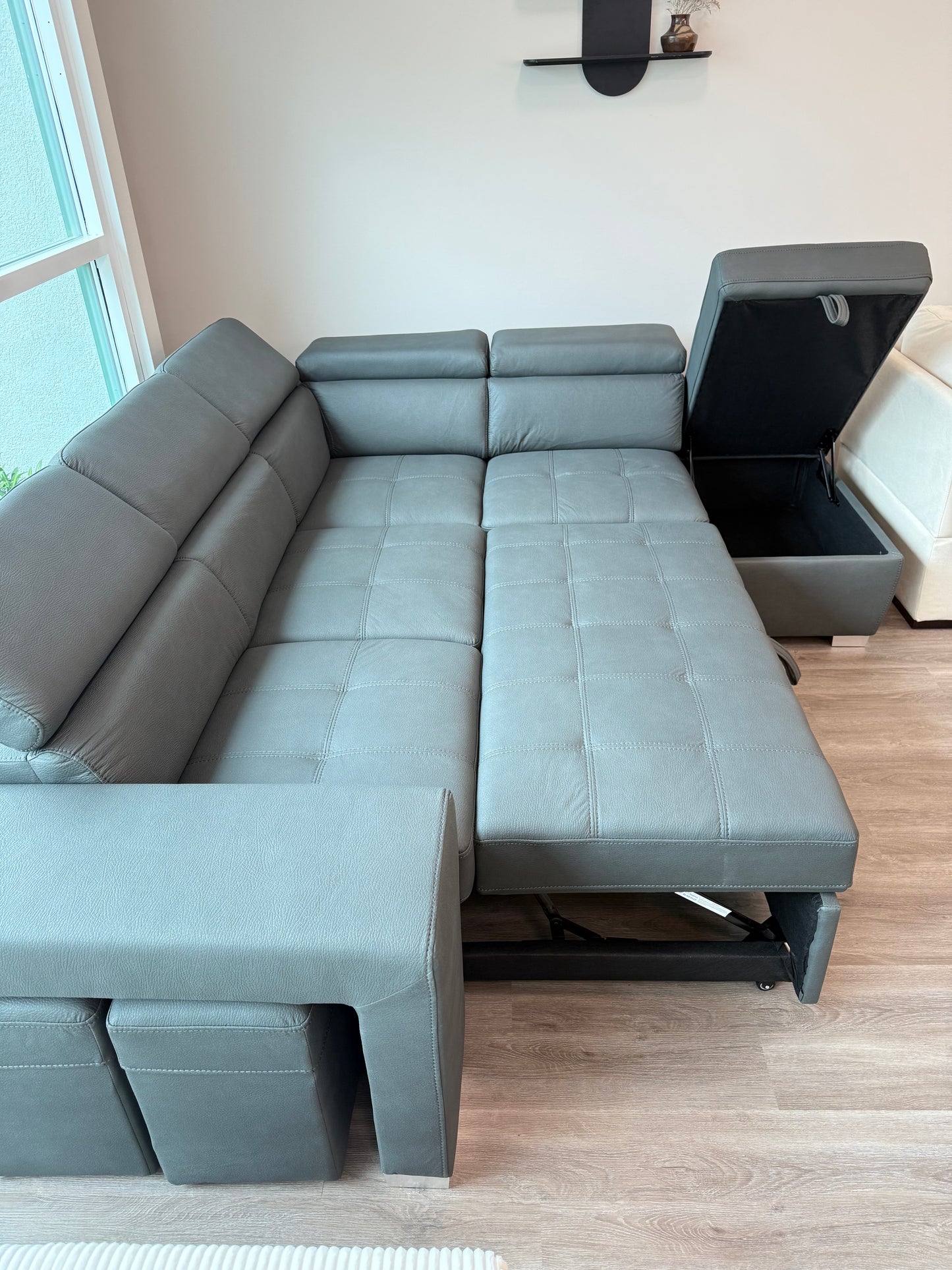 Magnum Sleeper Sectional