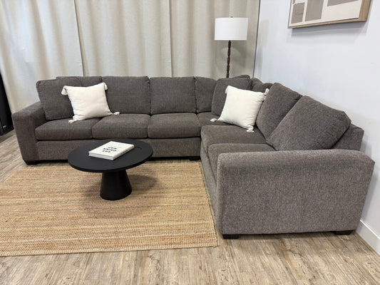 Pre-Owned Stylus Canadian Sectional