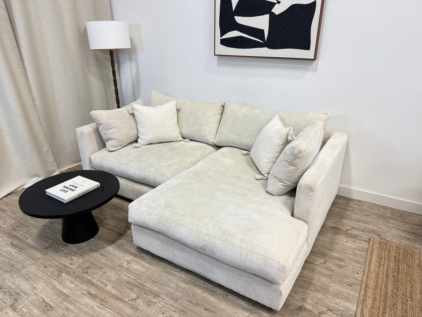 Pre-Owned Stylus Sectional – Architect Collection “Hazel”