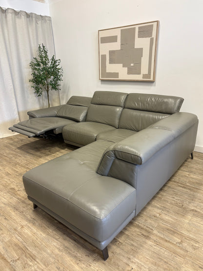 Pre owned Gilman Creek Leather Recliner Sectional