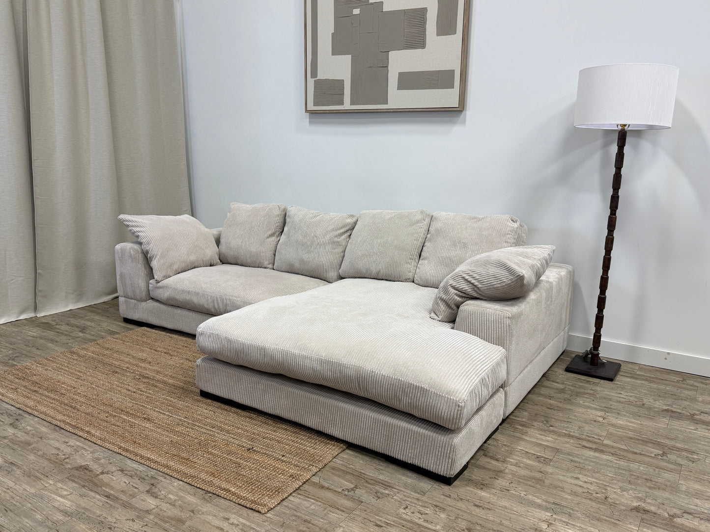 MOE’S Plunge Sectional – Cappuccino