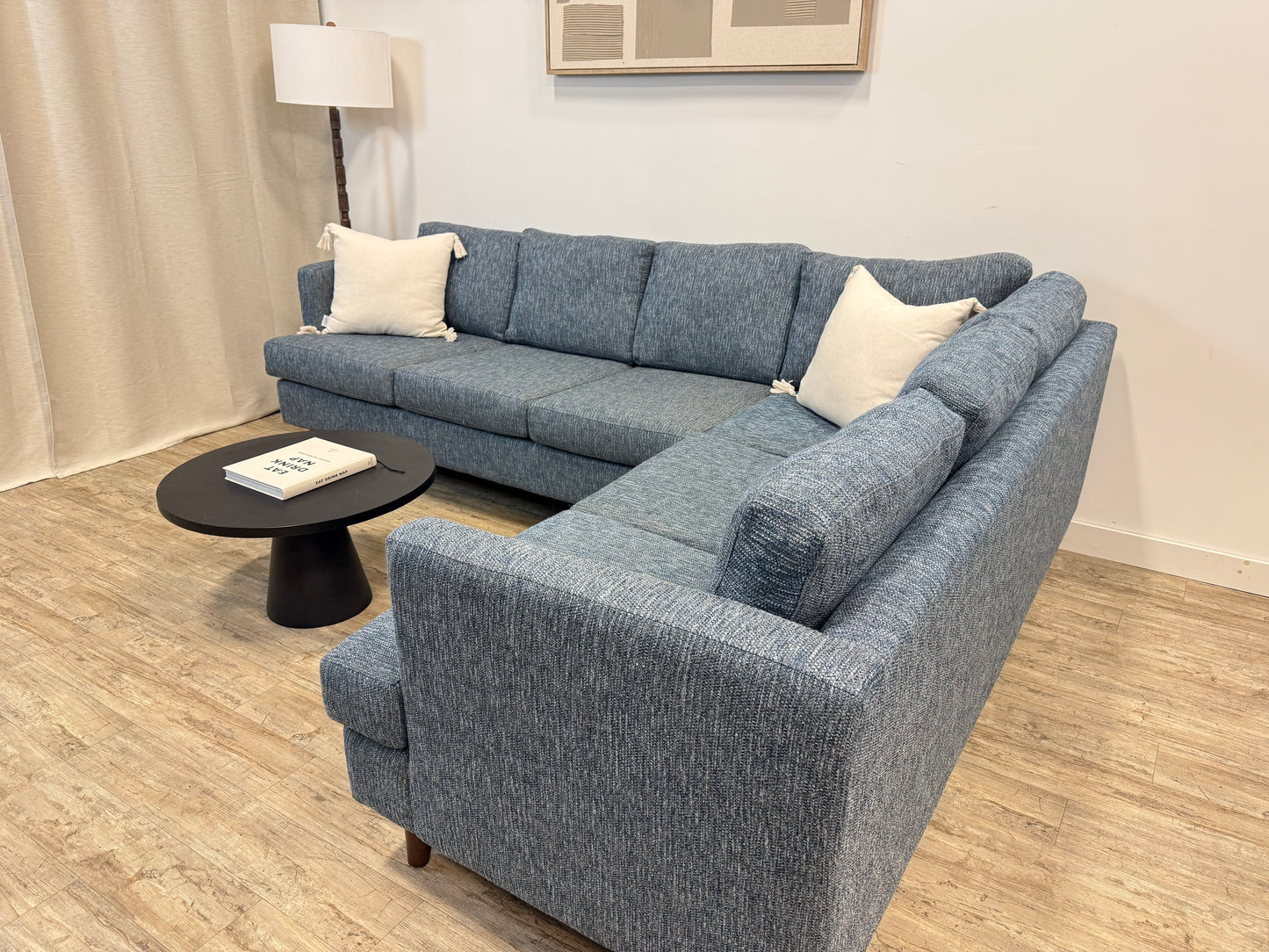 Pre-owned Canadian made Sectional (Couch Potato )