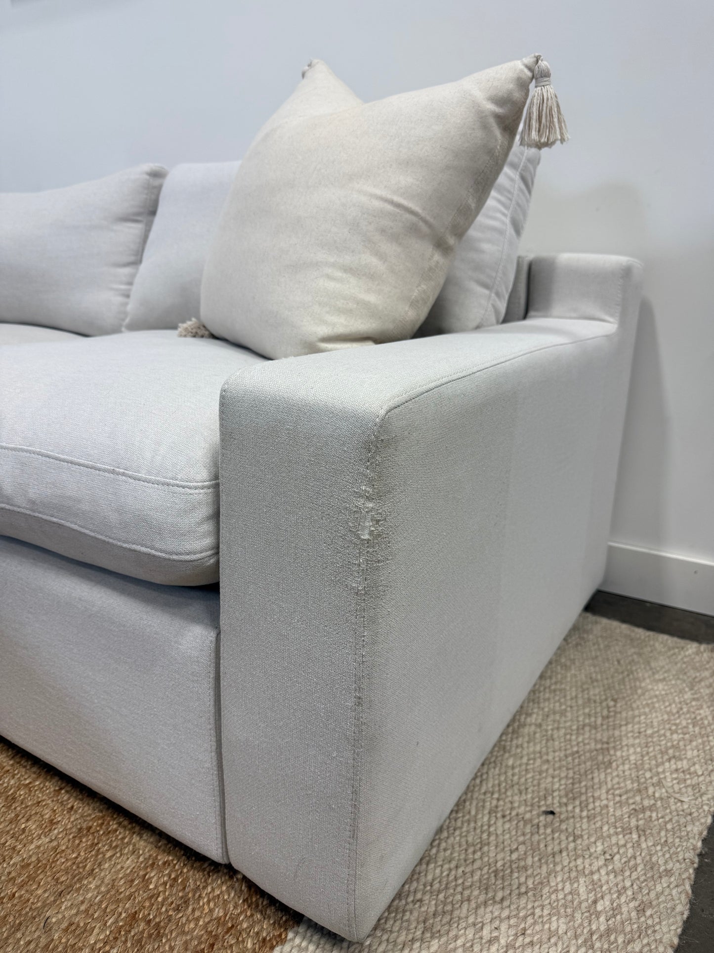 Pre-owned Cozey Ciello Modular Couch