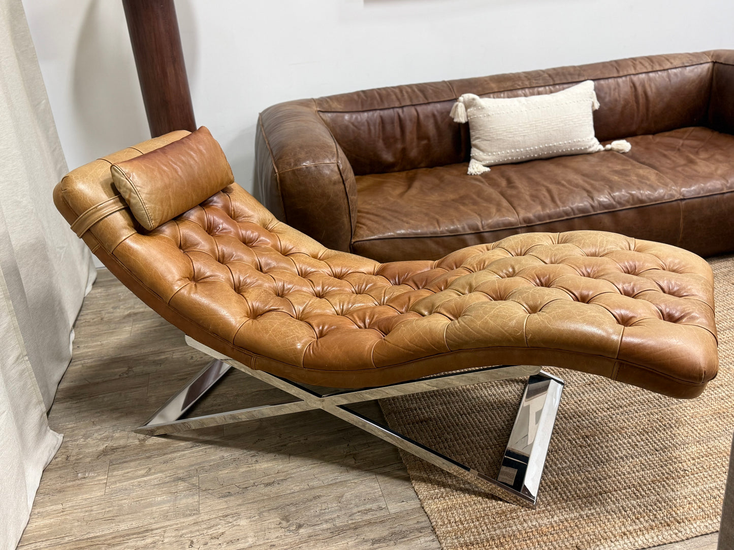 Pre owned Tufted Leather Chaise Lounge