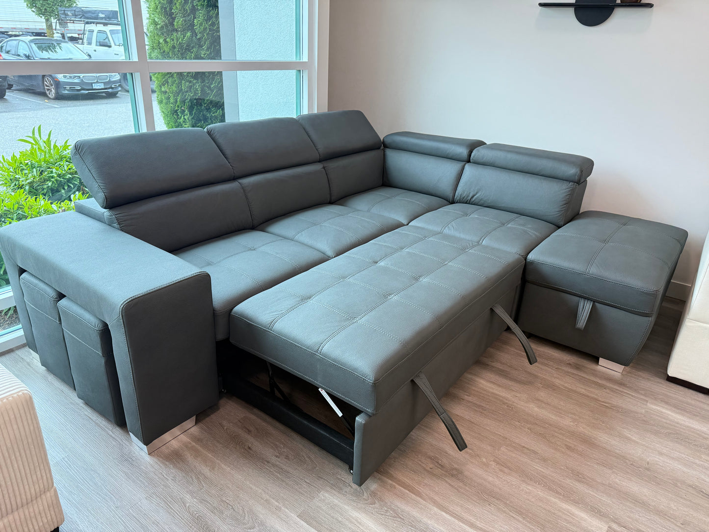 Magnum Sleeper Sectional